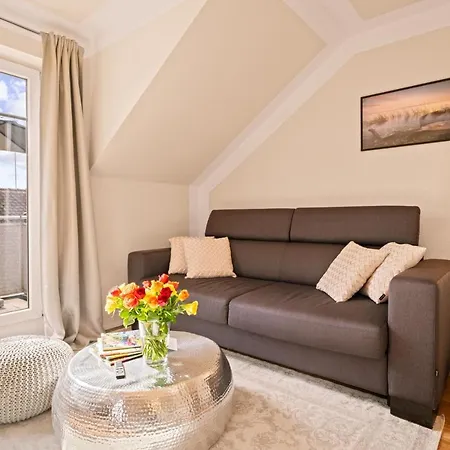 شقة Ferien-apartment Irisbluete - Mit Priv Strandzugang